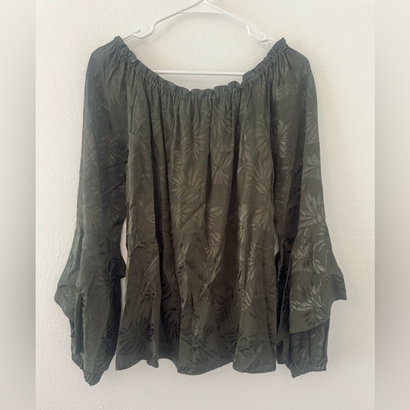 Michael Kors Jacquard Satin Off Shoulder Top Ivy Pattern Bell Puff Sleeve NWT Sm - Picture 2 of 10